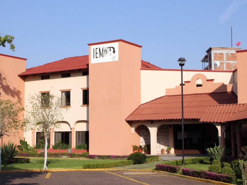 Fachada IEM