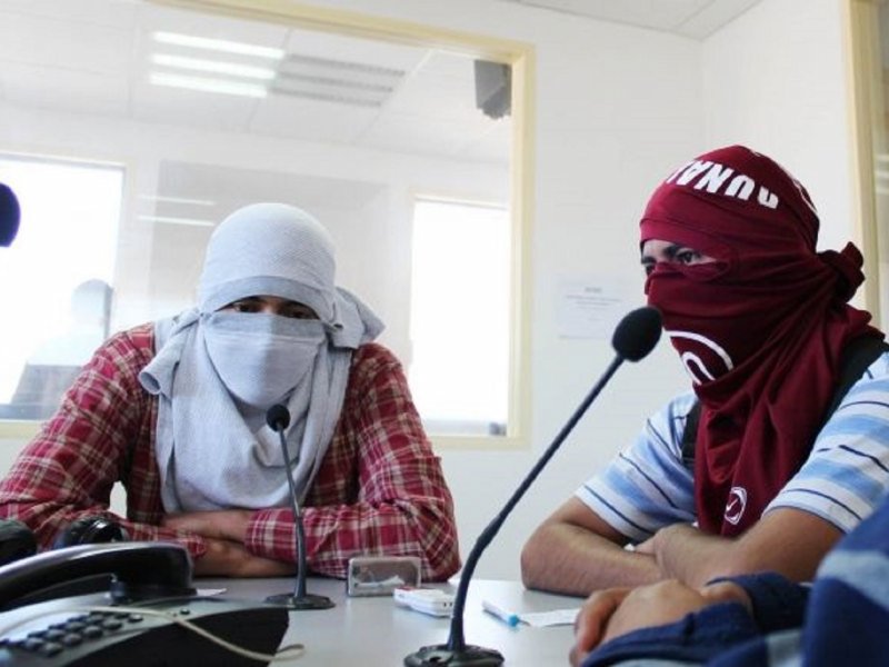 normalistas-toman-estaciones-de-radio