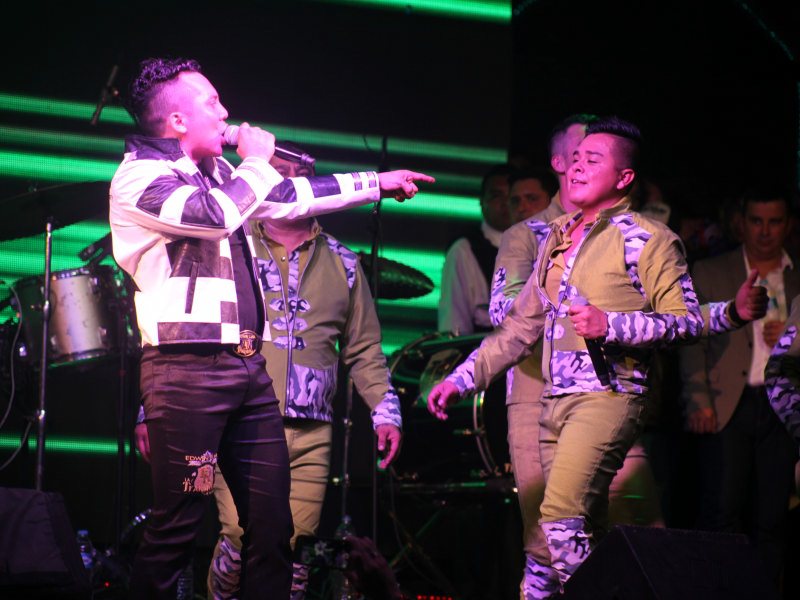 Edwin Luna y La Trakalosa de Mty en Rodeo Sta Fe 2015 026