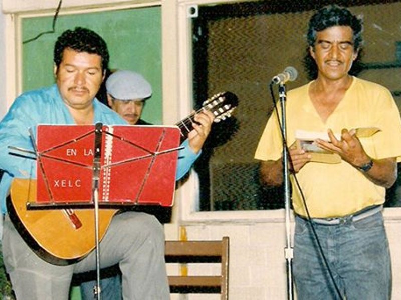 10394018_327286854091170_8214517048545186053_n (1)