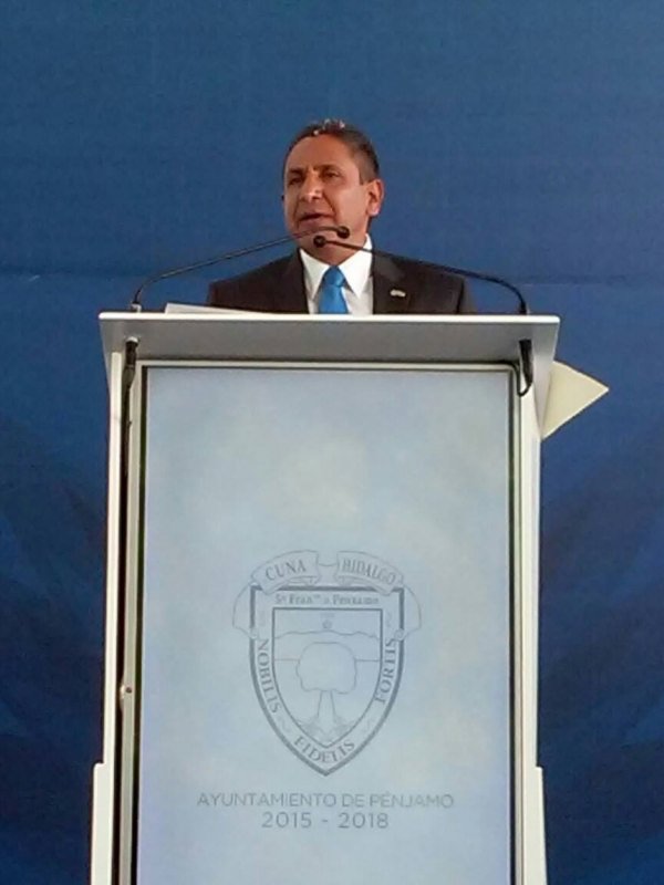 12162975_1072797102765056_741106379_o