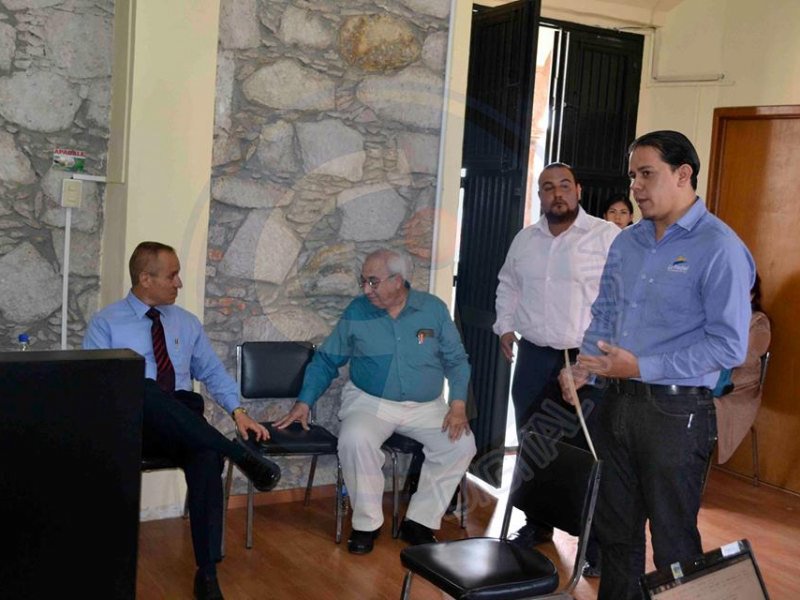 13240053_793822900761958_6197935805265845763_n