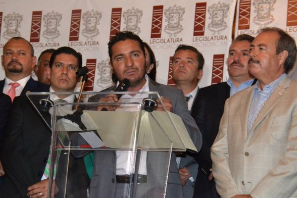 14492500_878723755605205_6203197949809717032_n