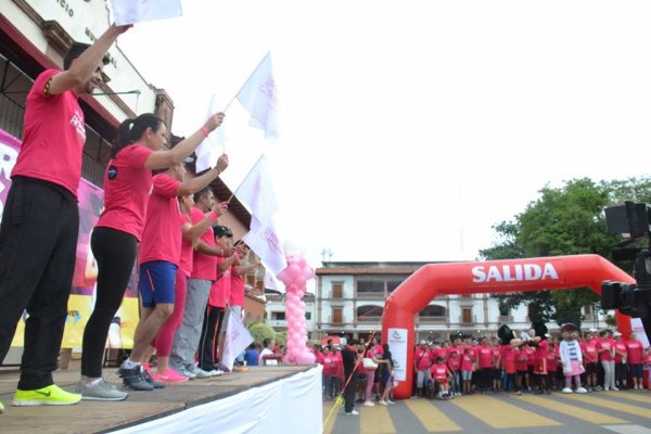 14572298_878722218938692_8002108306350468725_n