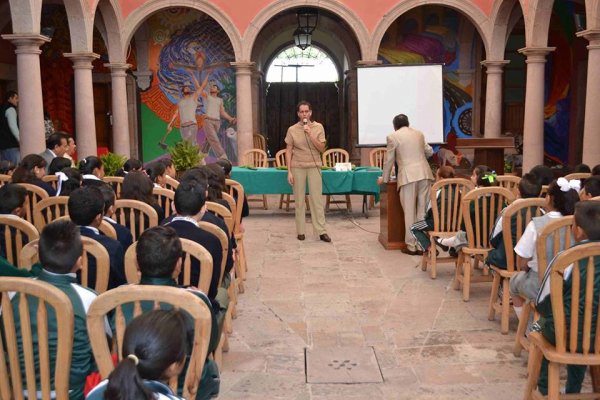 15095460_913299752147605_5539712776137419437_n