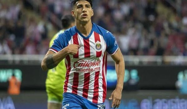 CHIVAS DA A CONOCER QUE ALAN PULIDO DEJA DE SER JUGADOR DEL REBAÑO SAGRADO